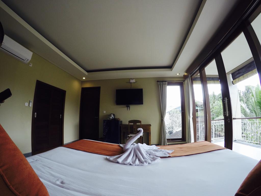 Cahyatika Bed&Breakfast Ubud  Bagian luar foto