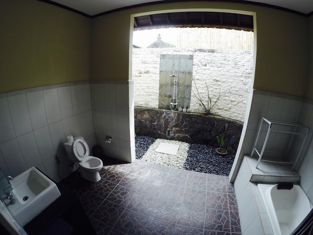 Cahyatika Bed&Breakfast Ubud  Bagian luar foto