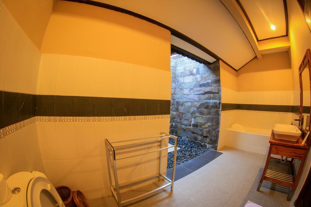 Cahyatika Bed&Breakfast Ubud  Bagian luar foto